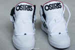 osiris_bronx_white_high_07.jpg (126370 bytes)